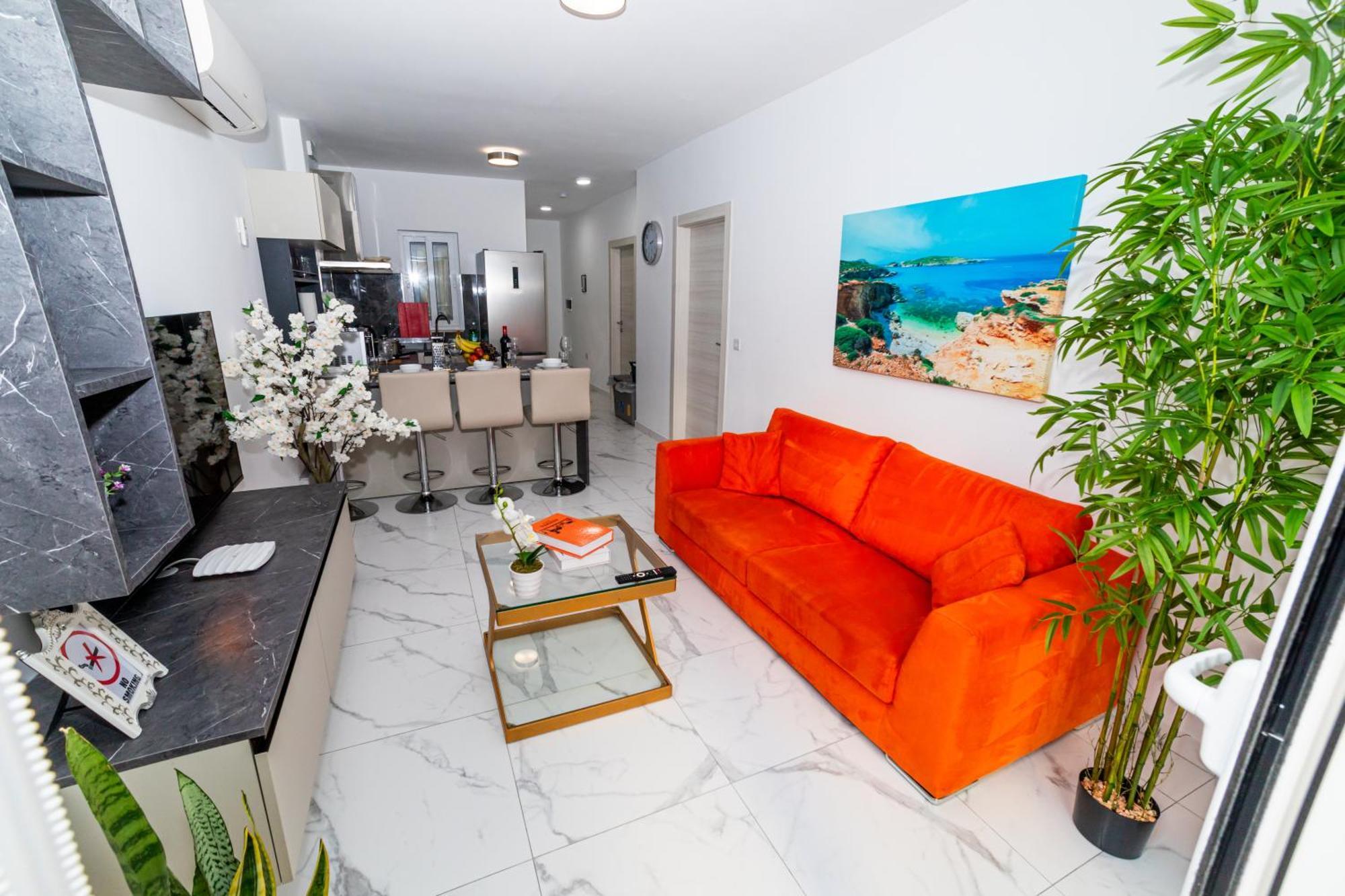 Sea Breeze, Spacious 2-Bedroom Lux Seaside Apartments St. Paul's Bay Exterior photo