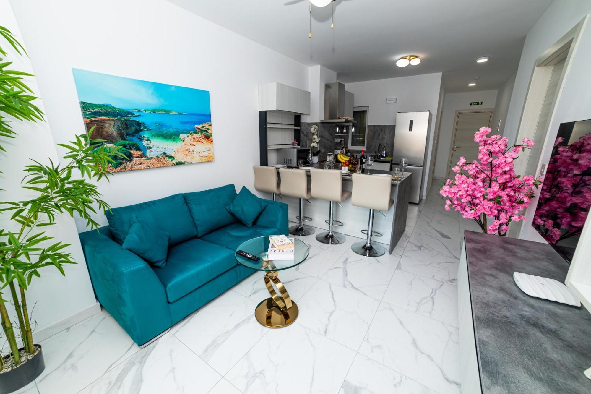 Sea Breeze, Spacious 2-Bedroom Lux Seaside Apartments St. Paul's Bay Exterior photo