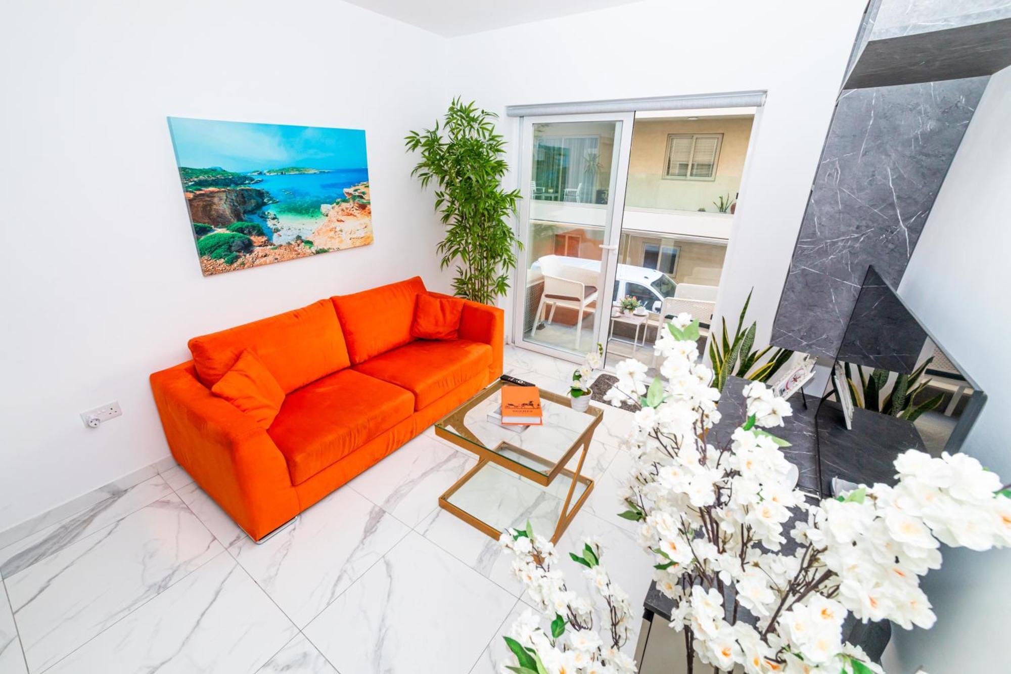 Sea Breeze, Spacious 2-Bedroom Lux Seaside Apartments St. Paul's Bay Exterior photo